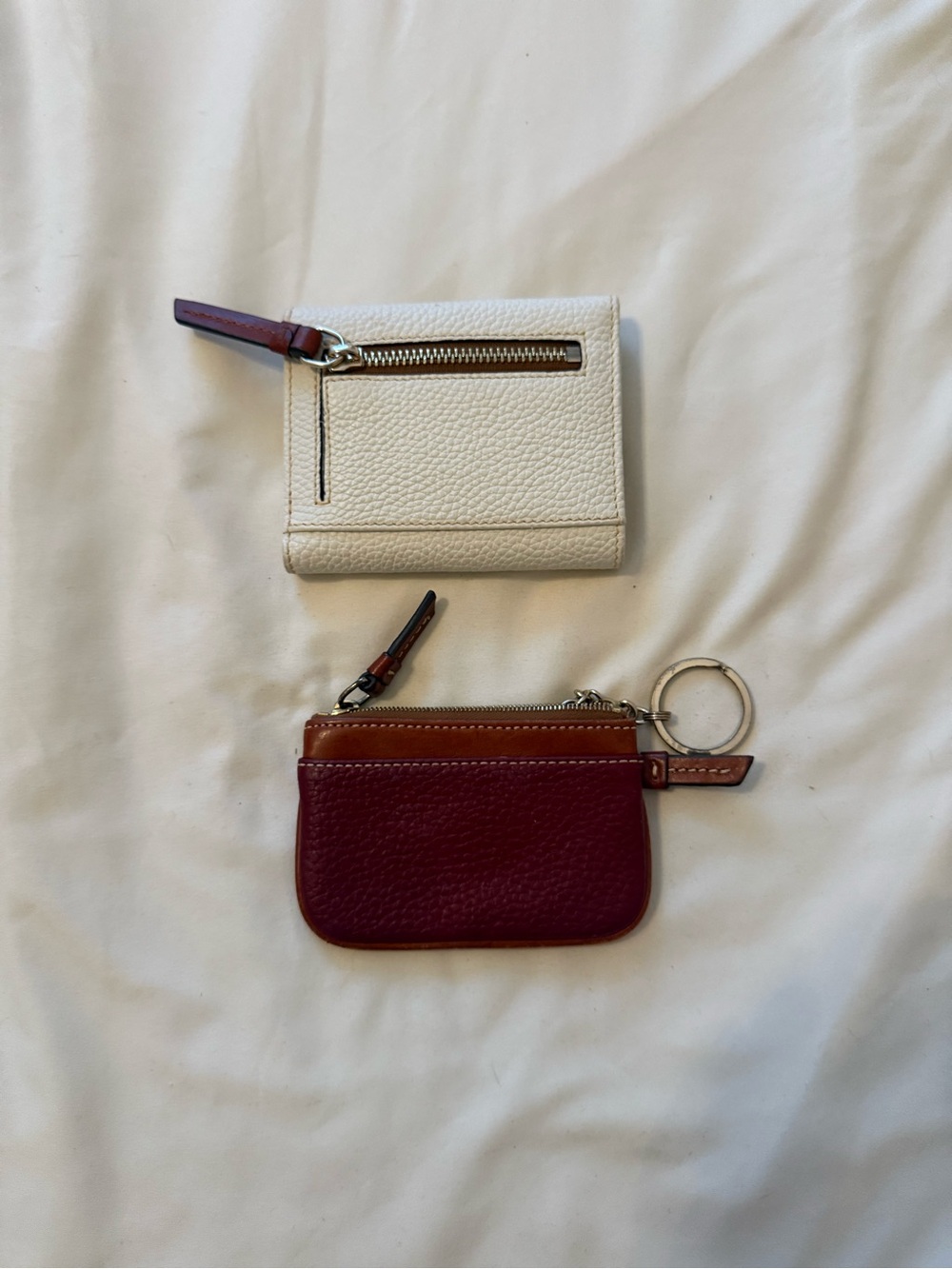 Dooney & Bourke | White Wallet + Burgundy Leather Key Pouch Bundle (2) - Picture 3 of 4